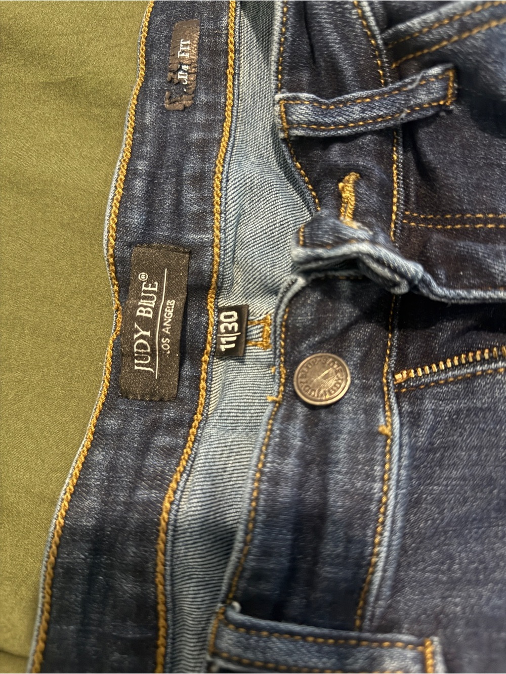 Judy Blue Medium Wash Straight-Leg Jeans - Picture 3 of 4